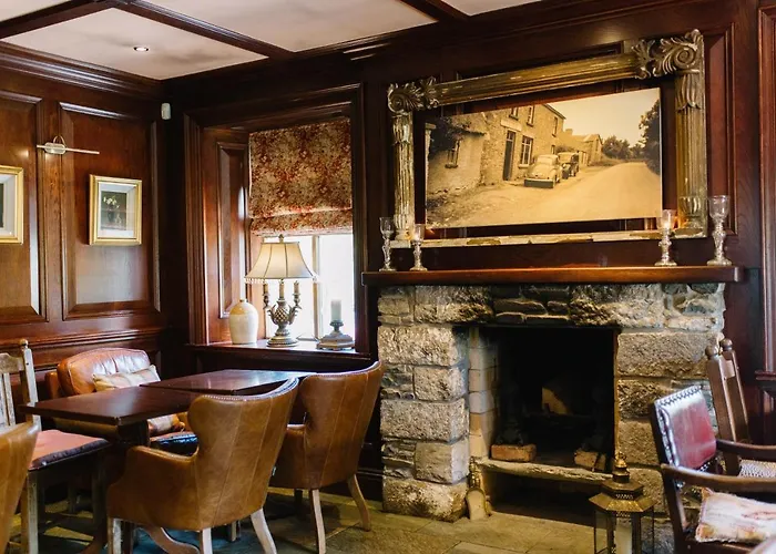 Riverbank, Country Pub And Guesthouse